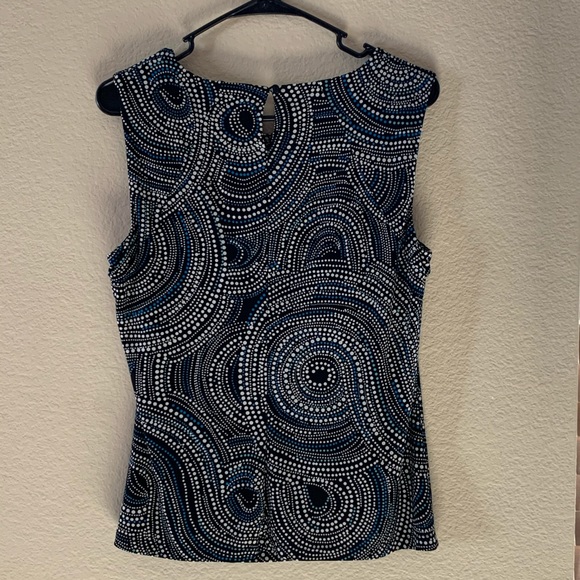 Top - Picture 2 of 2